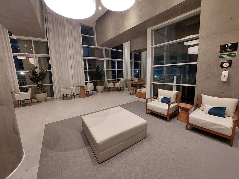 Apartamentos no Unlimited Ocean Front Pertinho do mar