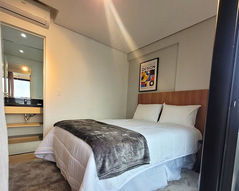 Housi 133 • Econômico na Ponta da Praia