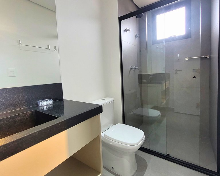 Housi 133 • Econômico na Ponta da Praia