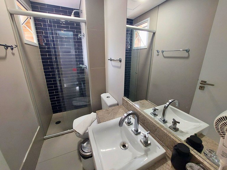 Unique 1209 • 2 dorm sacada c/ vista mar