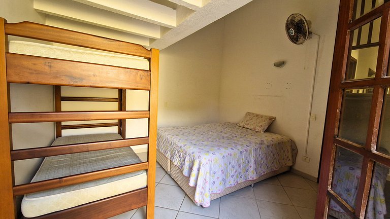 Aconchegante Casa Amarela na Enseada