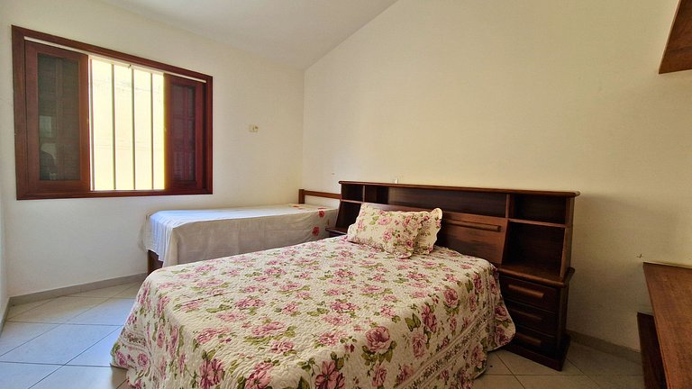 Aconchegante Casa Amarela na Enseada