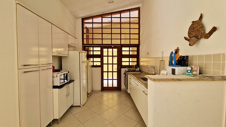Aconchegante Casa Amarela na Enseada