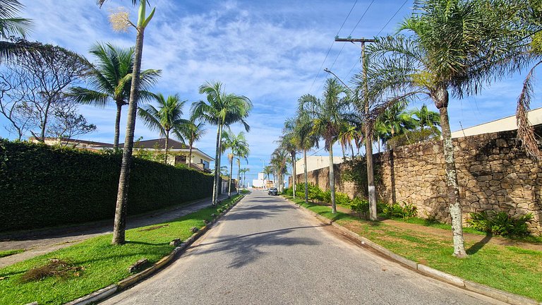 Aconchegante Casa Amarela na Enseada