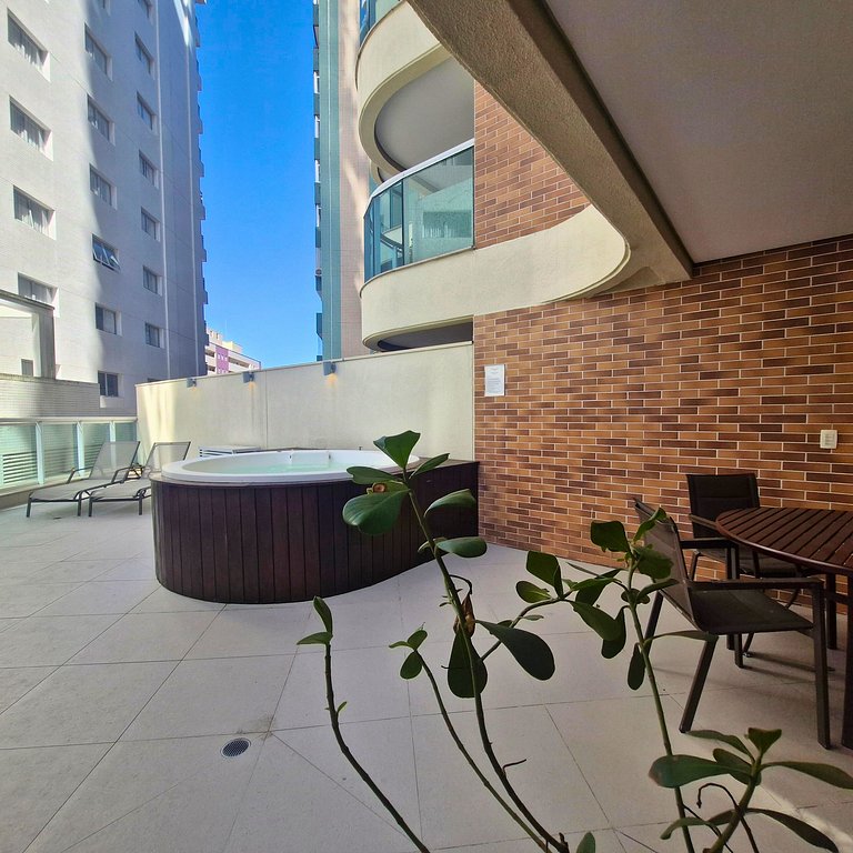 Estanconfor 506 - Jacuzzi no Quintal!