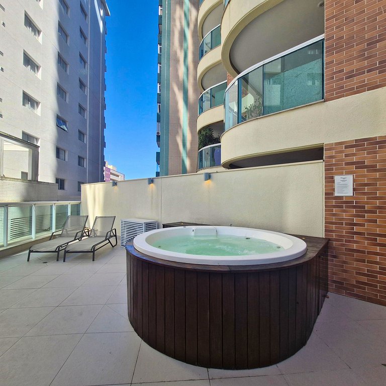 Unique 506 - Jacuzzi no Quintal!