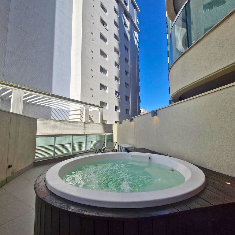 Estanconfor 506 - Jacuzzi no Quintal!