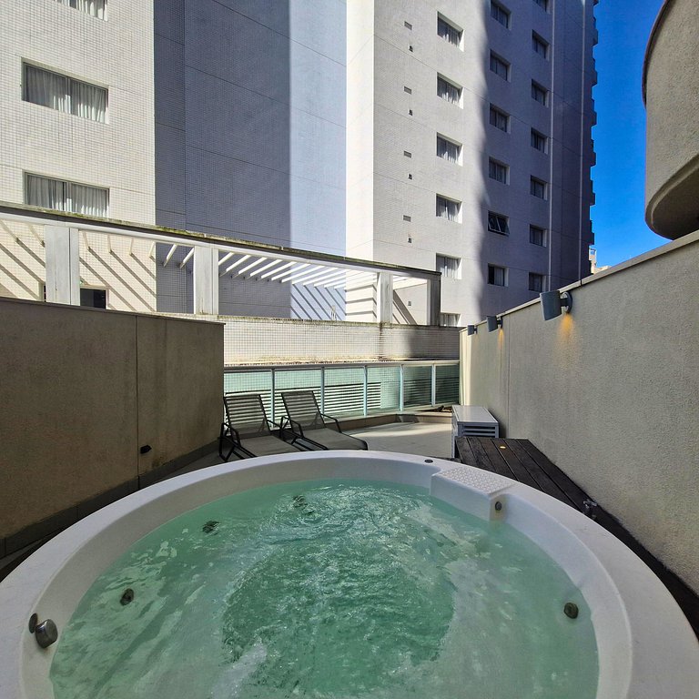 Estanconfor 506 - Jacuzzi no Quintal!