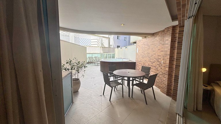 Unique 506 - Jacuzzi no Quintal!