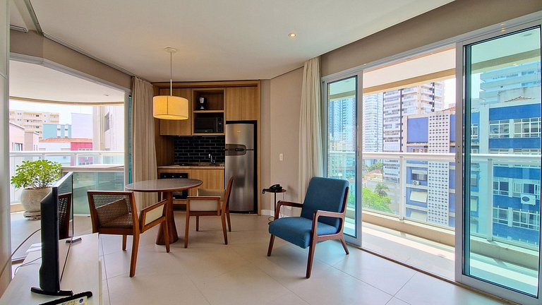 Unique 901 - Pertinho do mar