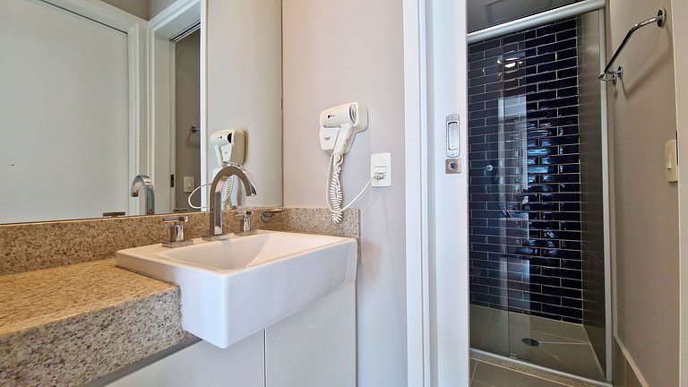 Unique 901 - Pertinho do mar