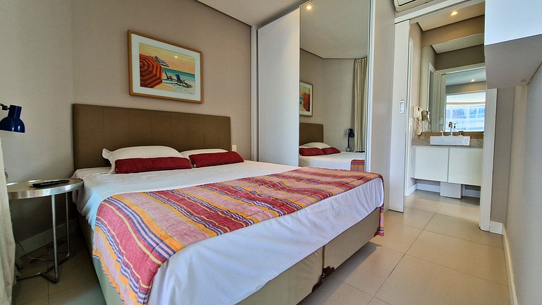 Unique 902 - Pertinho do mar