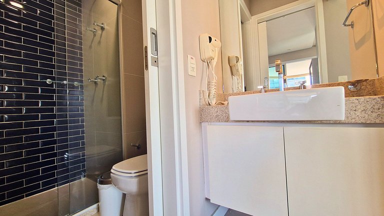 Unique 1002: Luz, Conforto, Vista Mar