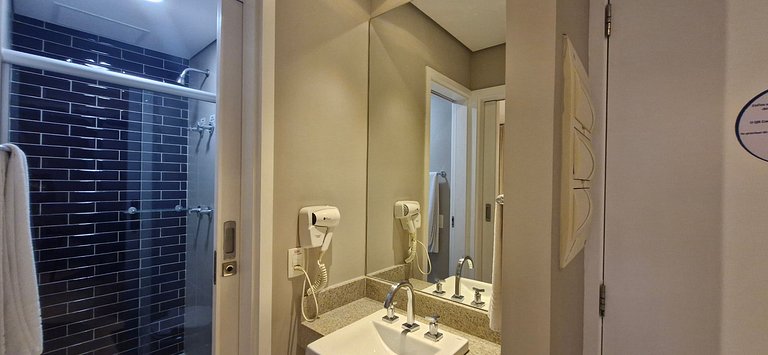 Unique 1806 — Vista Mar perto da praia