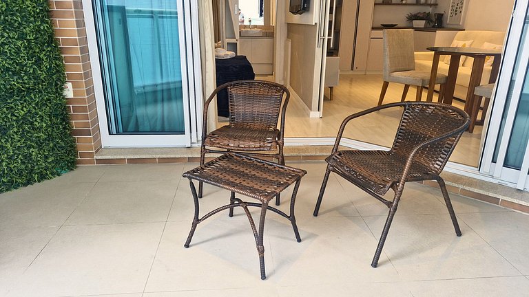 Unique 1307 • Vista lateral para o mar