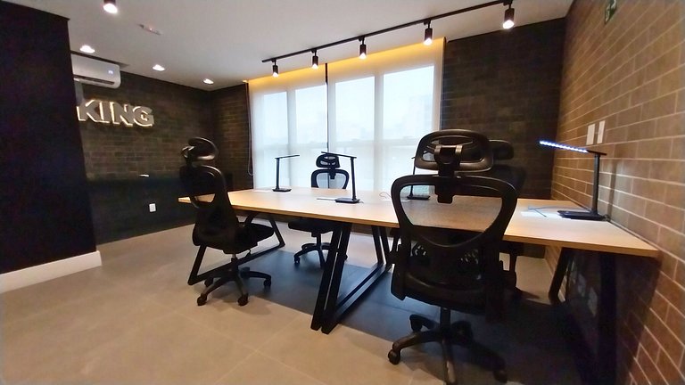 Housi 133 • Econômico na Ponta da Praia