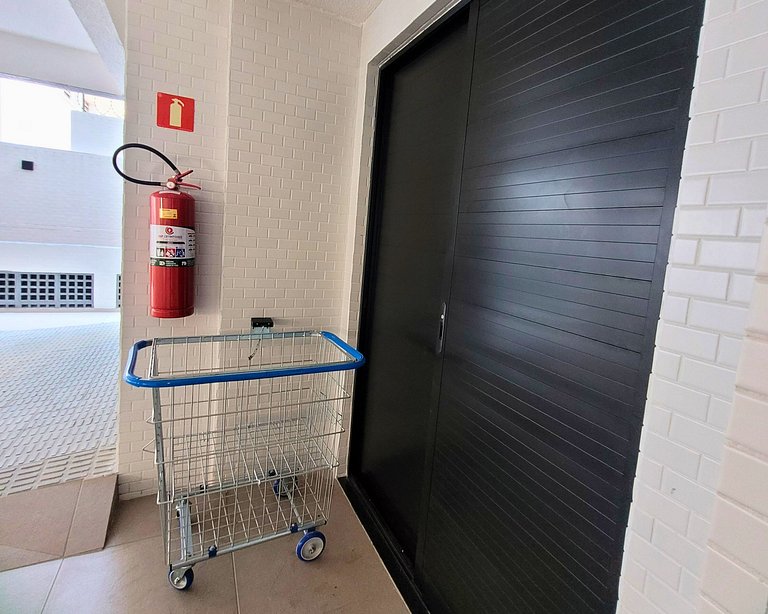 Housi 133 • Econômico na Ponta da Praia