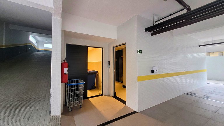 Housi 133 • Econômico na Ponta da Praia