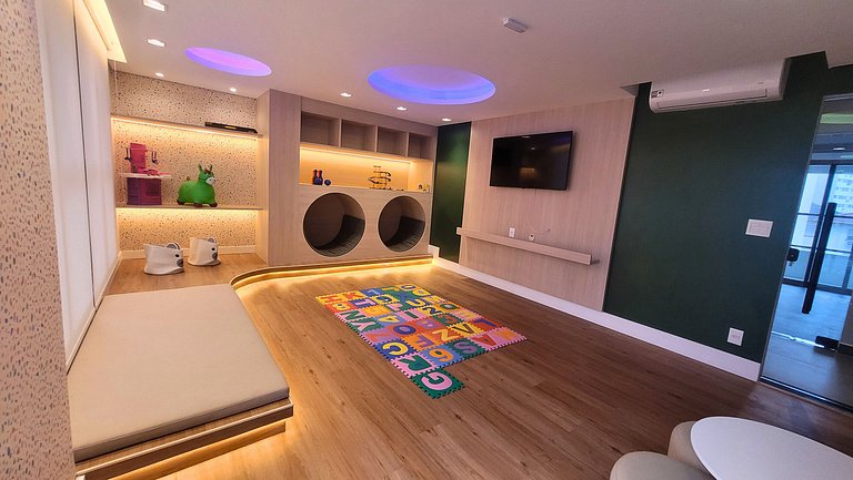 Housi 133 • Econômico na Ponta da Praia