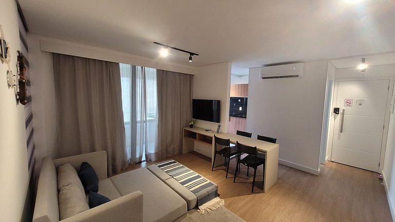 Housi 133 • Econômico na Ponta da Praia