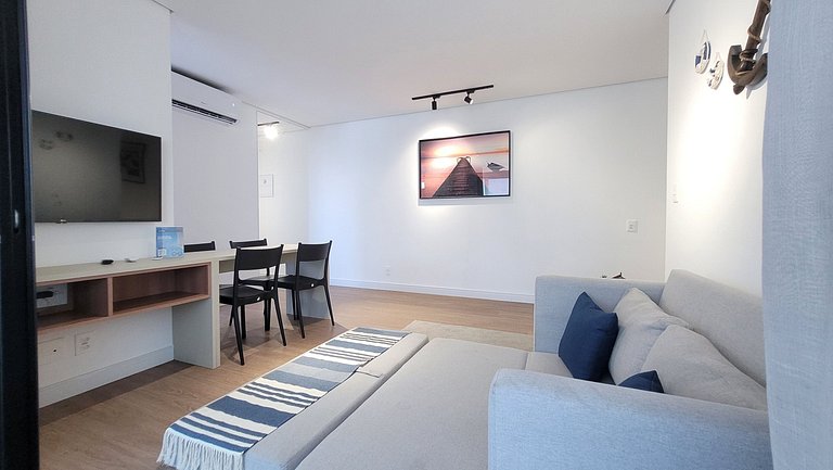 Housi 133 • Econômico na Ponta da Praia