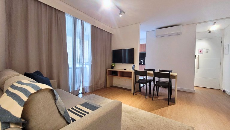 Housi 133 • Econômico na Ponta da Praia