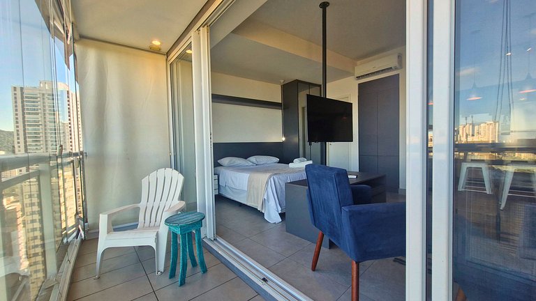 Unlimited 1518 — Estúdio vista mar